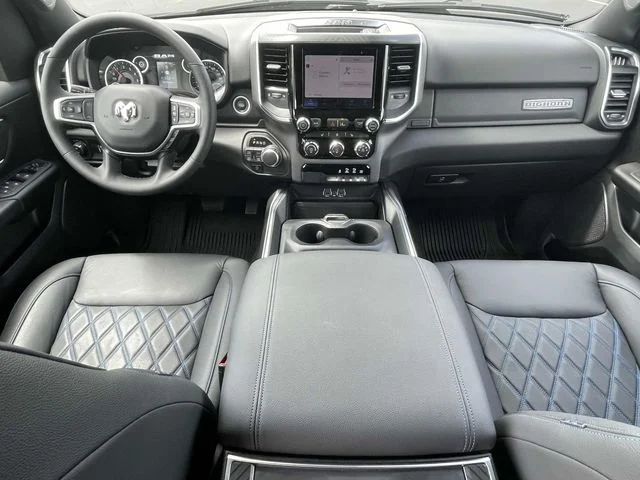New 2025 Diamond Black Crystal Pearl-Coat Exterior Paint RAM Big Horn/Lone Star image 12