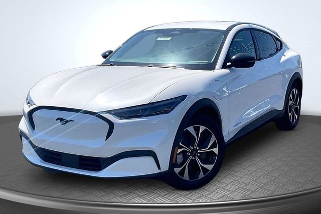 New 2026 Star White Metallic Tri-coat Ford Select image 2