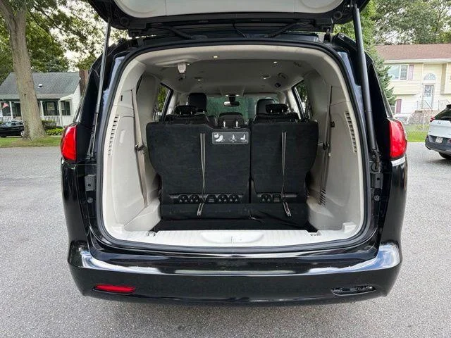 Used 2021 Black Chrysler LXI image 11