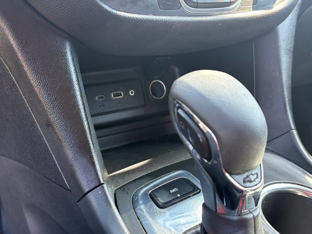 Used 2022 Mosaic Black Metallic Chevrolet LT image 22