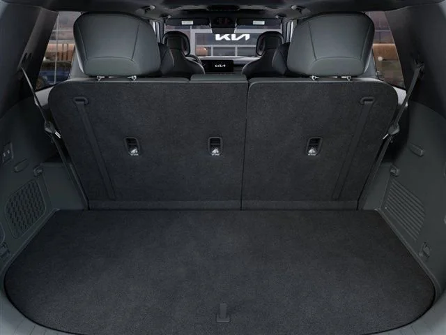 New 2027 Glacial White Pearl Kia X-LINE SX image 19