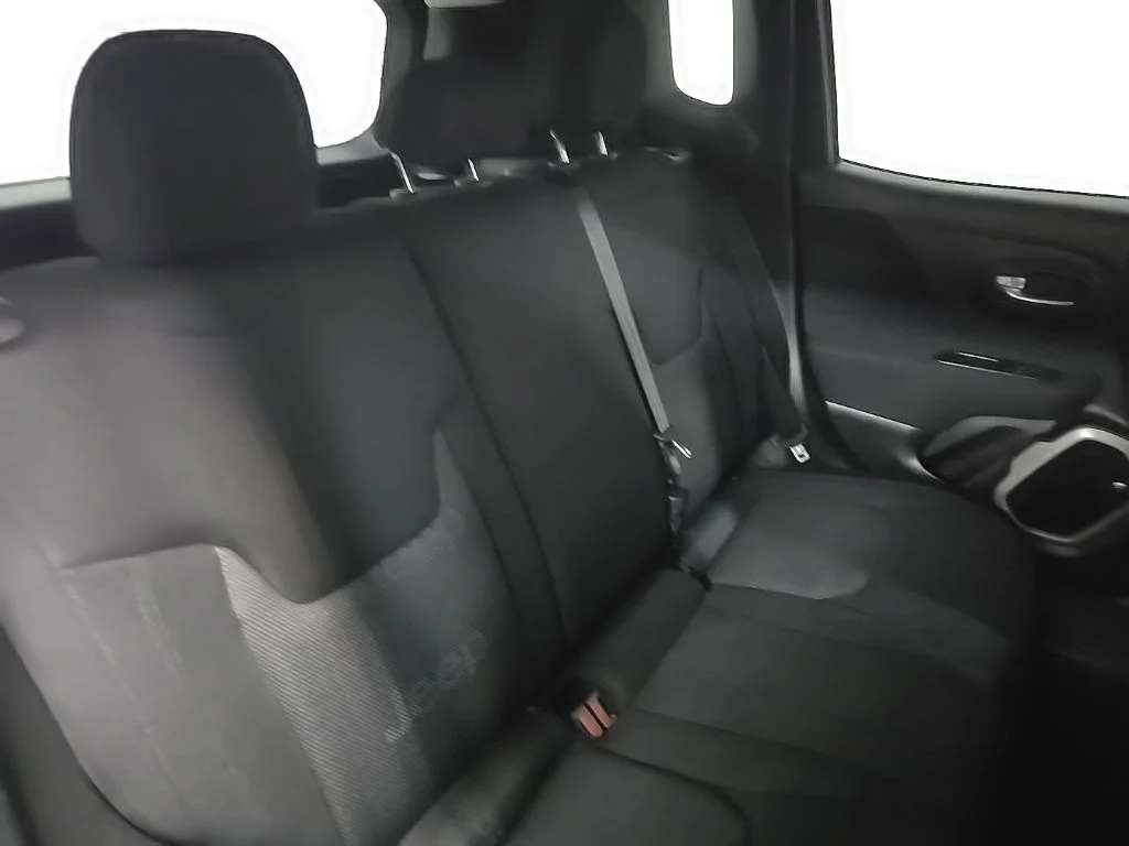 Used 2016 Black Jeep Latitude image 19