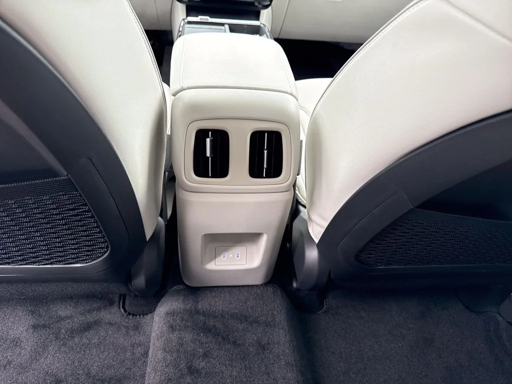 Used 2025 Ecotronic Gray Hyundai Limited image 29