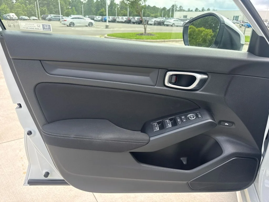 2026 Honda Civic LX - Photo 14