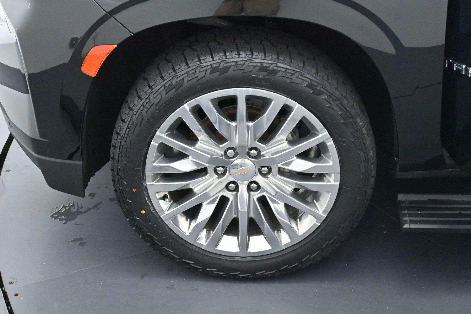 Used 2023 Black Chevrolet High Country image 37