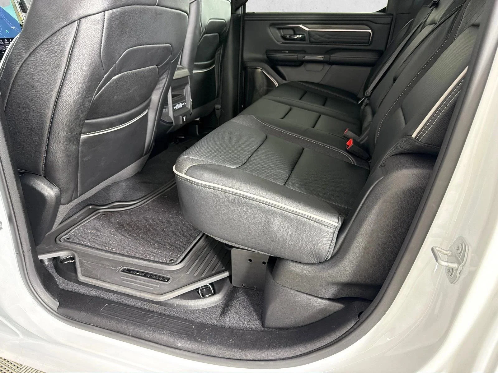 Used 2025 White Ram Limited image 22