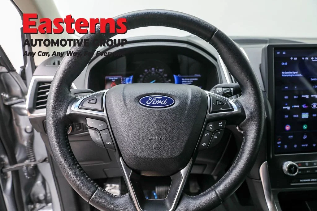 Used 2024 Silver Ford Titanium image 10