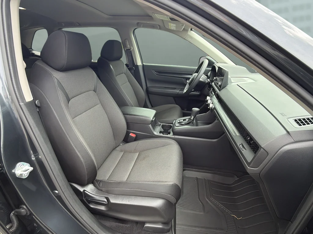 Used 2024  Honda EX image 18