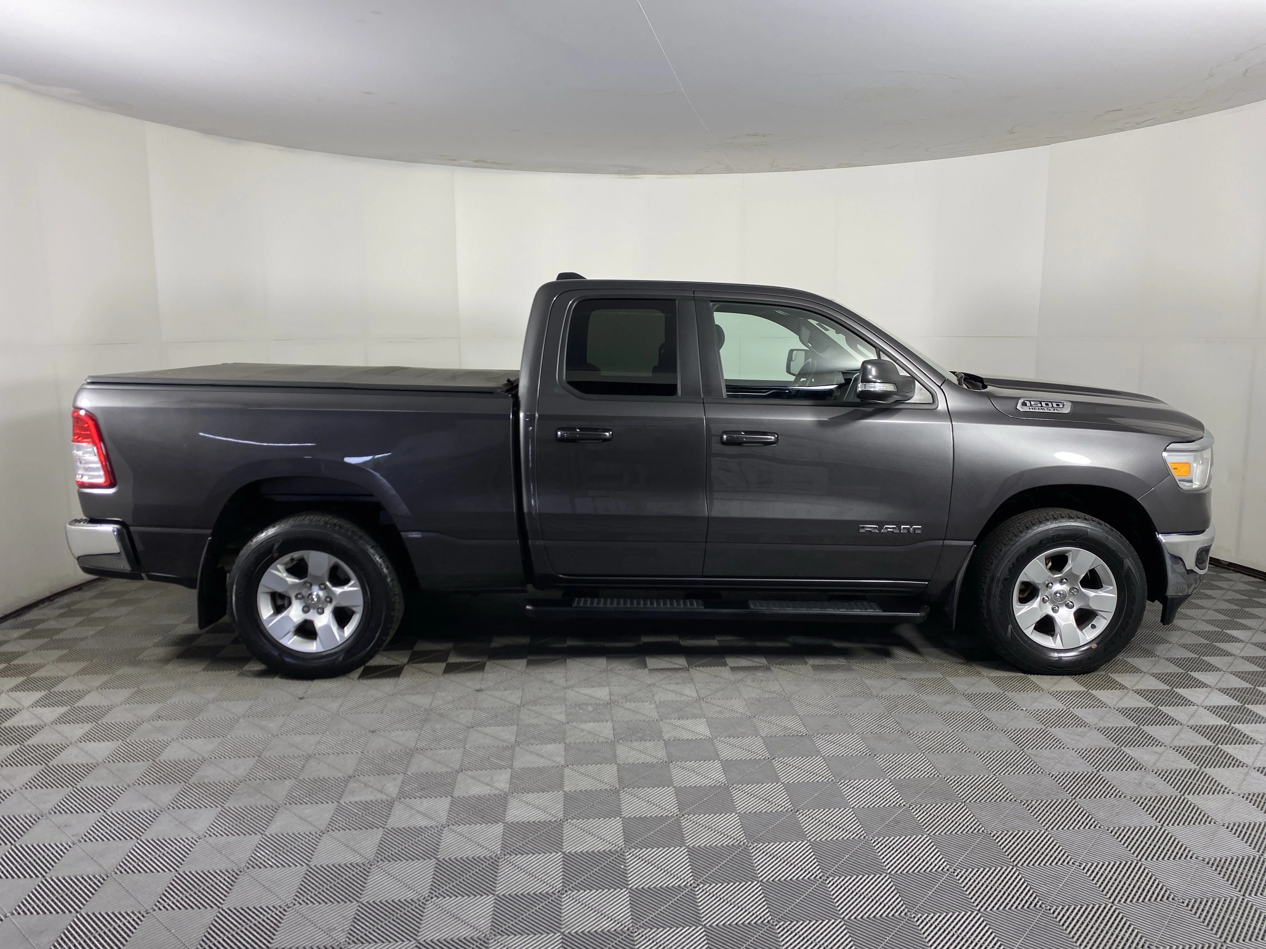 Used 2022 Granite Crystal Metallic Clearcoat Ram Big Horn image 5