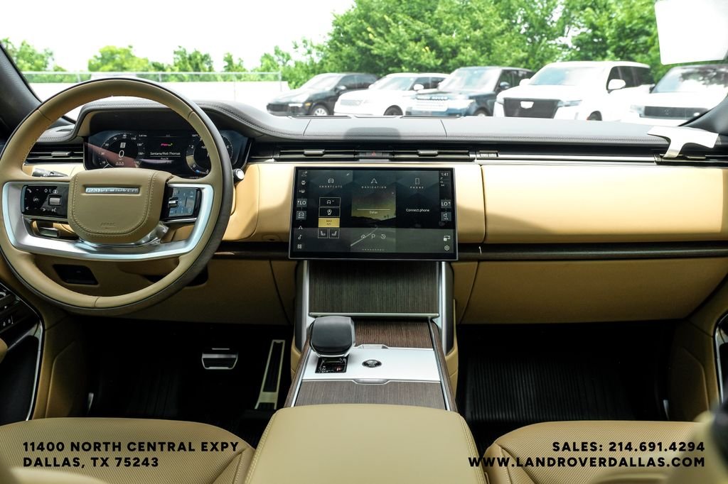 New 2026 Varesine Blue Metallic Land Rover SE image 17
