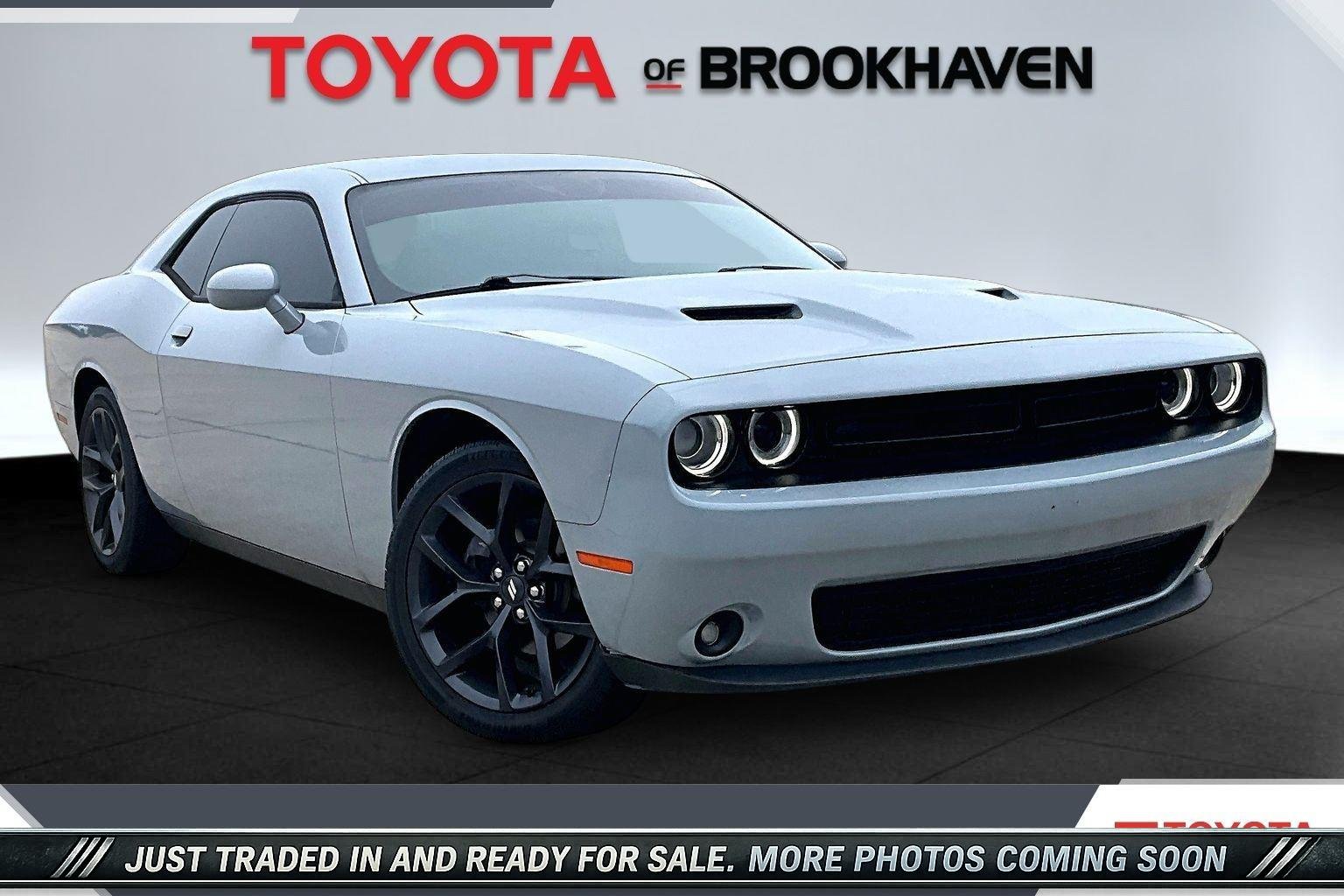 2021 Dodge Challenger SXT Auto's photo