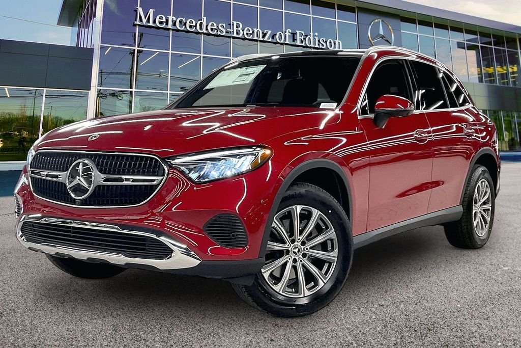New 2026 MANUFAKTUR Patagonia Red Metallic Mercedes-Benz GLC 300 image 2