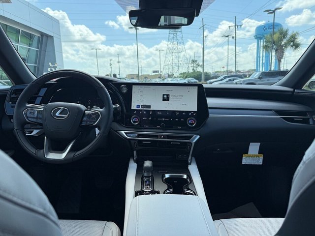 New 2026 Eminent White Pearl Lexus PREMIUM PLUS image 20