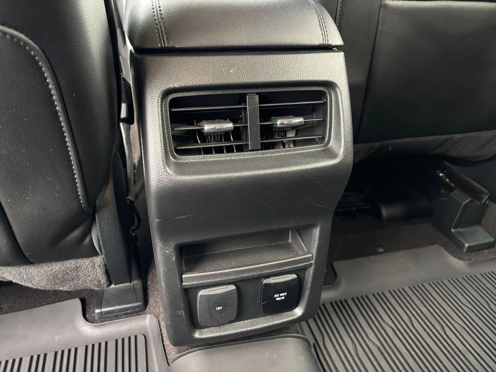 Used 2020 Red Ford SEL image 38