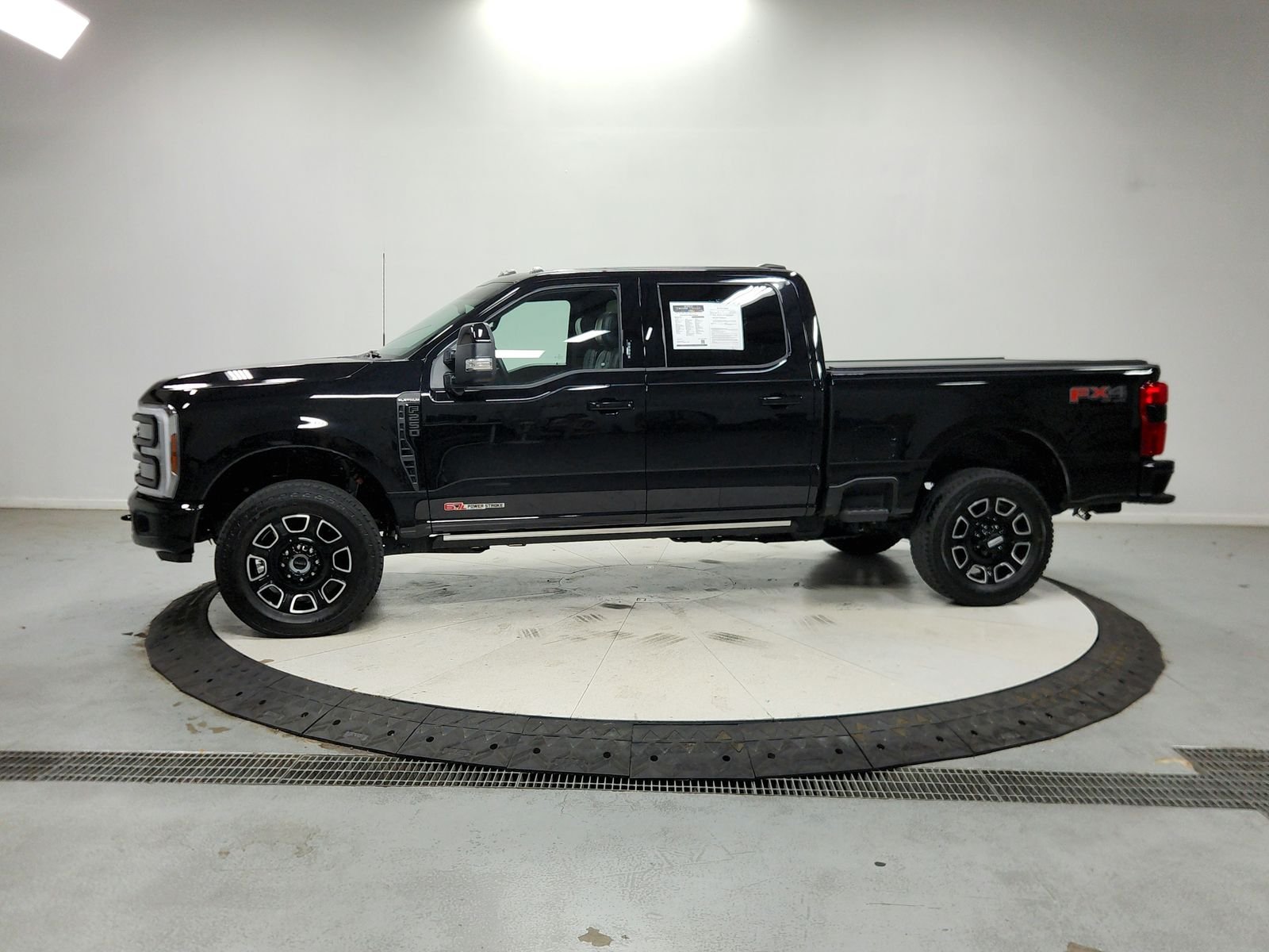 Used 2026 Agate Black Ford Platinum image 5