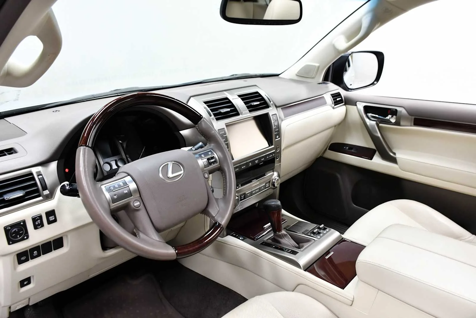 Used 2014 Tungsten Pearl Lexus  image 14