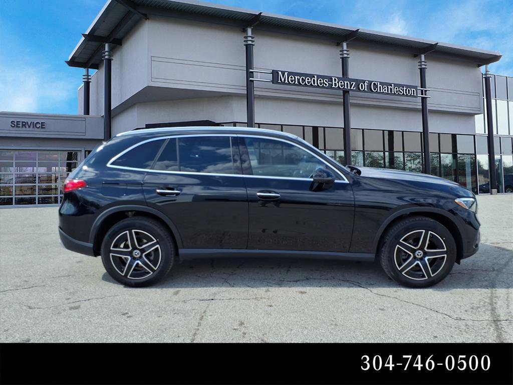 New 2026 Black Mercedes-Benz GLC 300 image 2