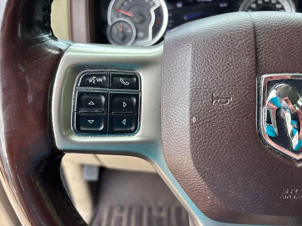 Used 2016 Brilliant Black Crystal Pearlcoat Ram Laramie image 13
