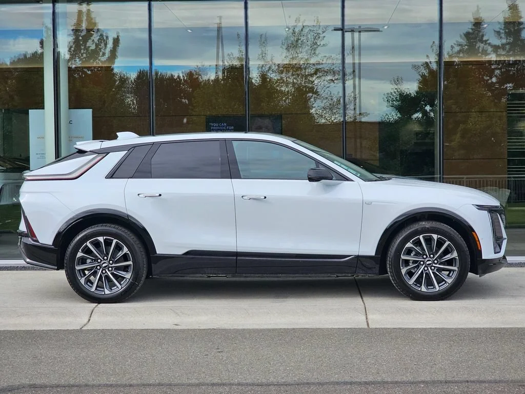 New 2027 Vibrant White Tricoat Cadillac Sport image 6