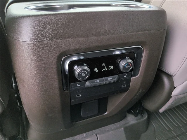 New 2026 Summit White GMC Elevation image 45