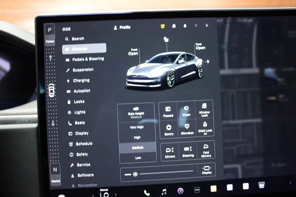 Used 2023 Solid Black Tesla Base image 28