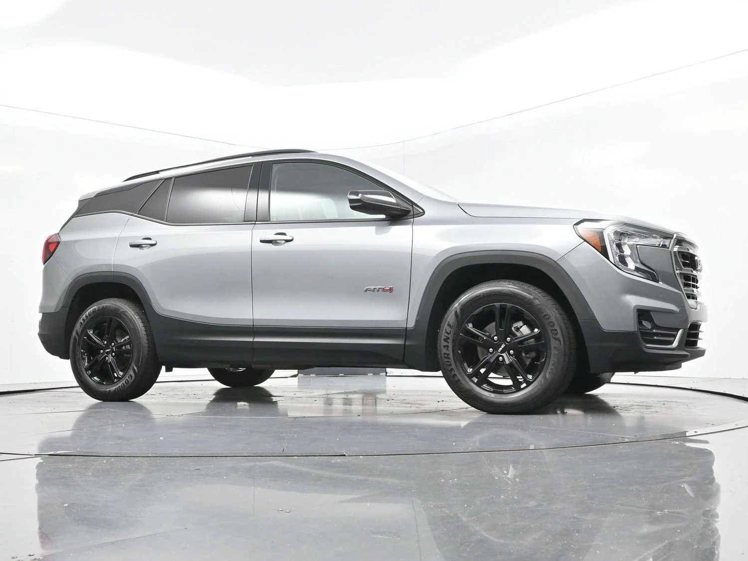 Used 2023 Sterling Metallic GMC AT4 image 50