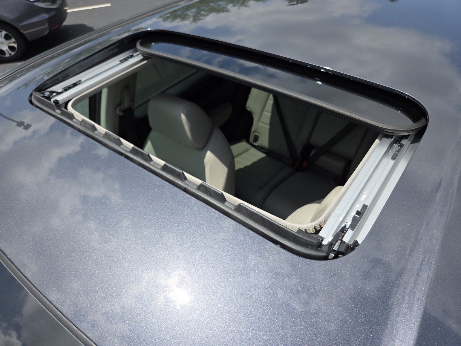 New 2026 Meteorite Gray Metallic Honda EX-L image 3
