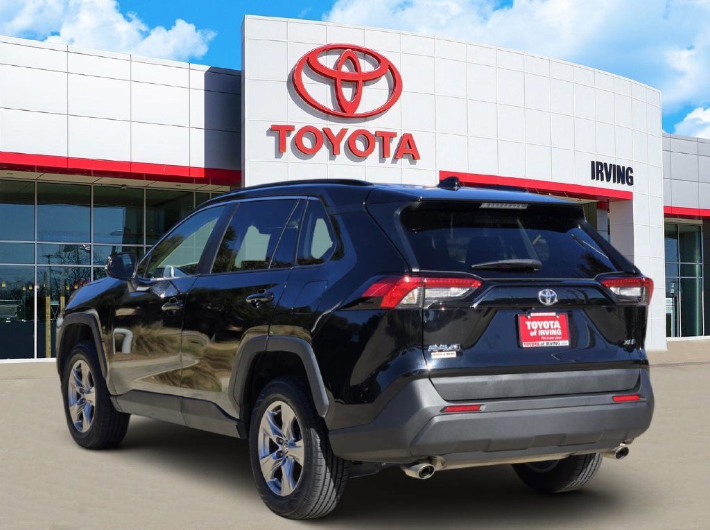 Used 2023 Black Toyota XLE image 3