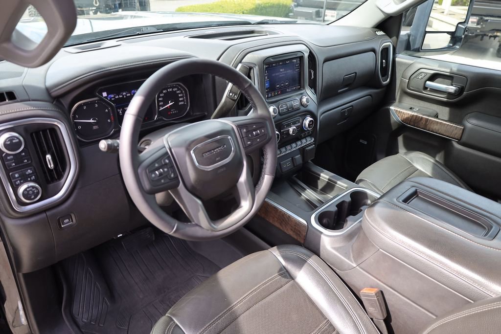 Used 2022 Onyx Black GMC Denali image 12