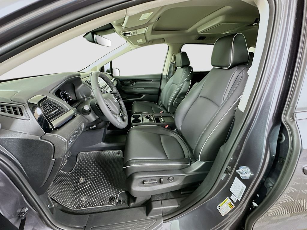 New 2026 Modern Steel Metallic Honda Touring image 15
