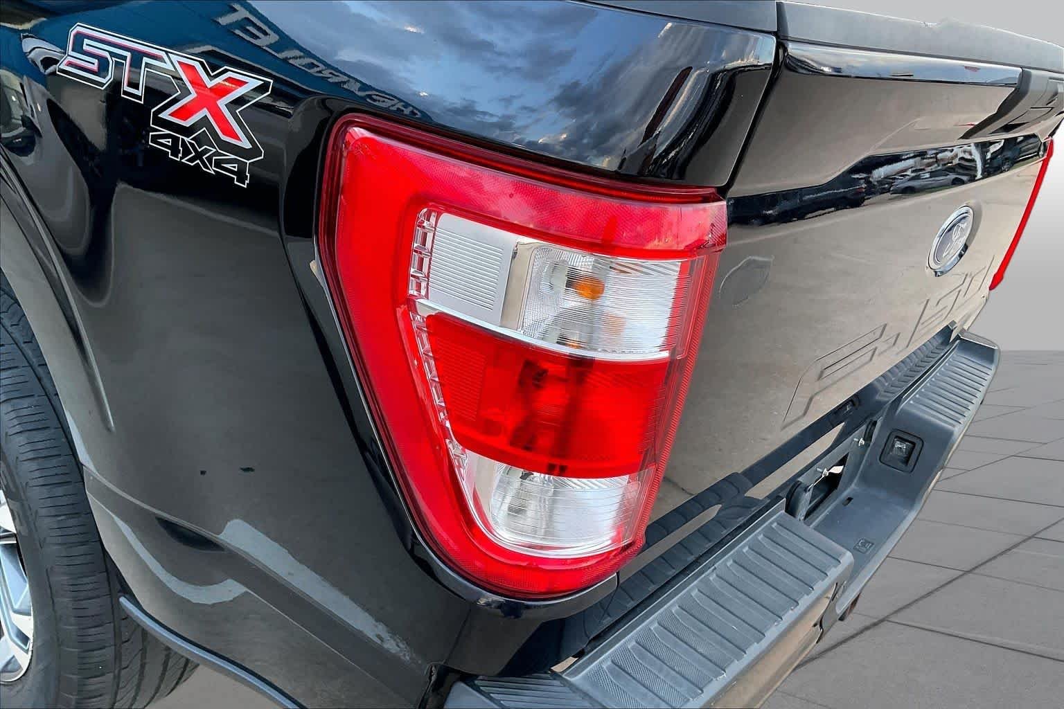 Used 2021 Agate Black Ford XL image 28