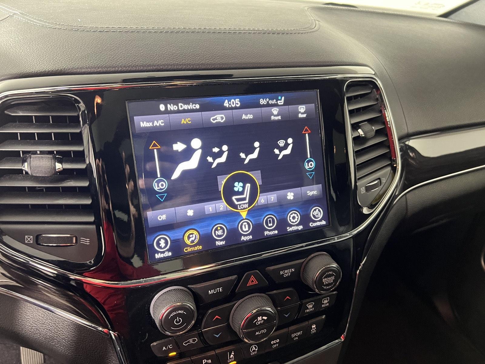 Used 2019 Ivory 3-Coat Jeep Overland image 21