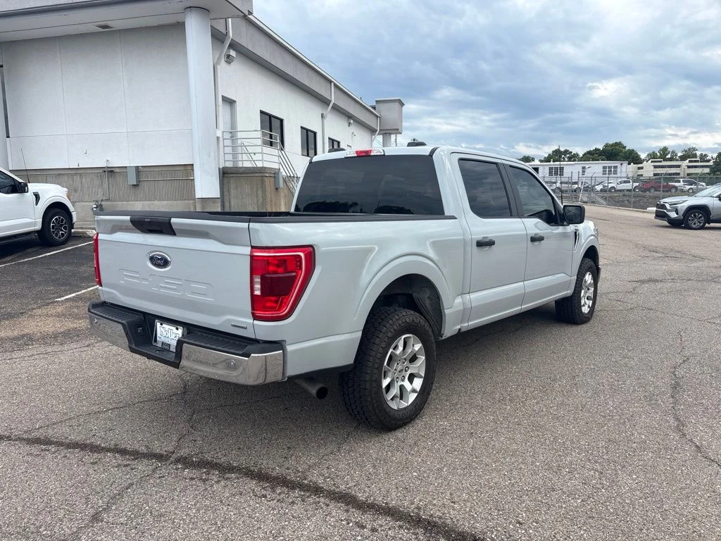 Used 2023 Avalanche Ford XLT image 7