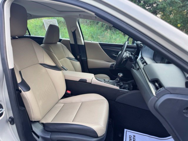 Used 2020 Beige Metallic Lexus 350 image 20
