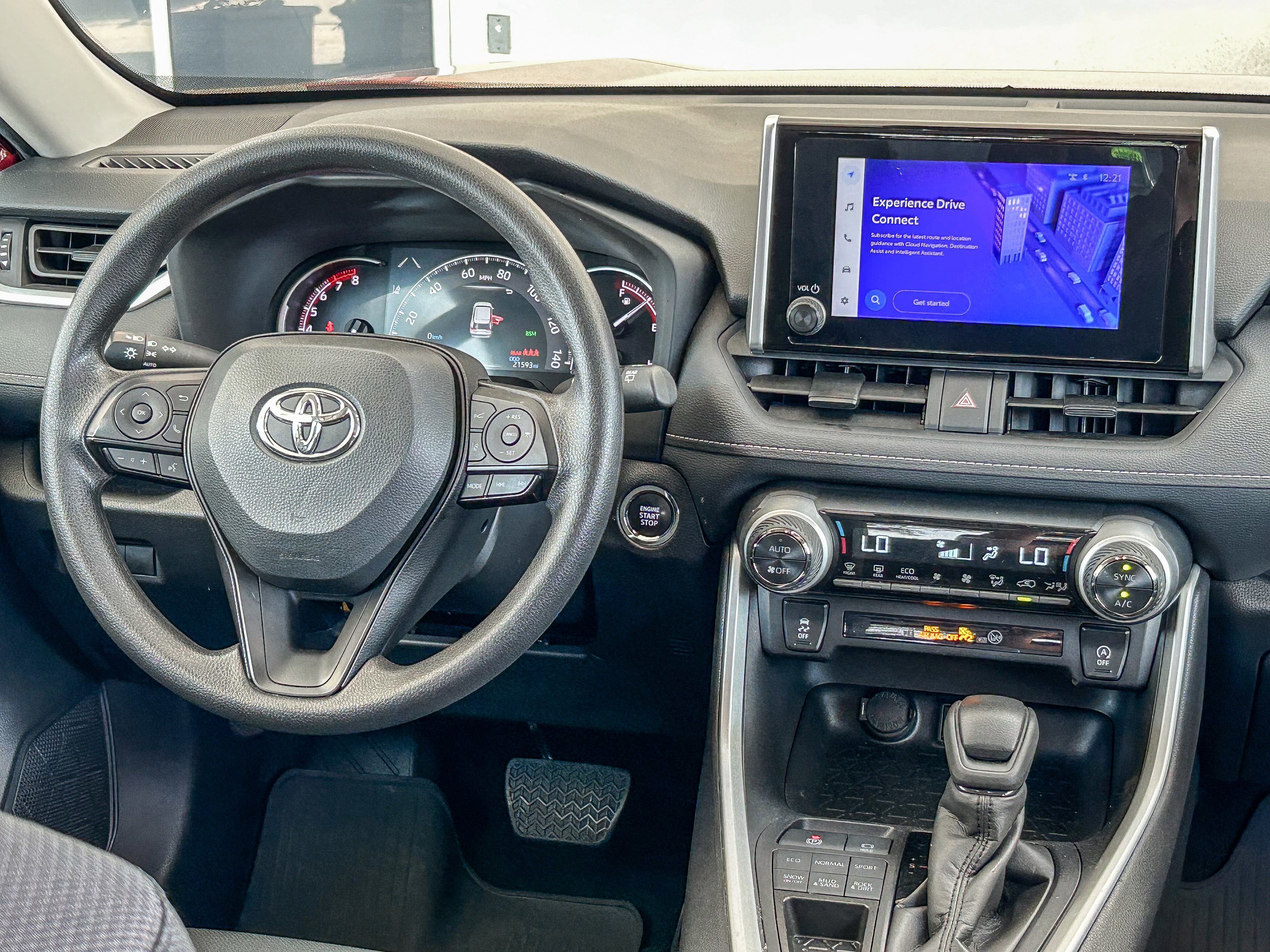Used 2025 RUBY FLARE PEARL TOYOTA TRUCK XLE image 12