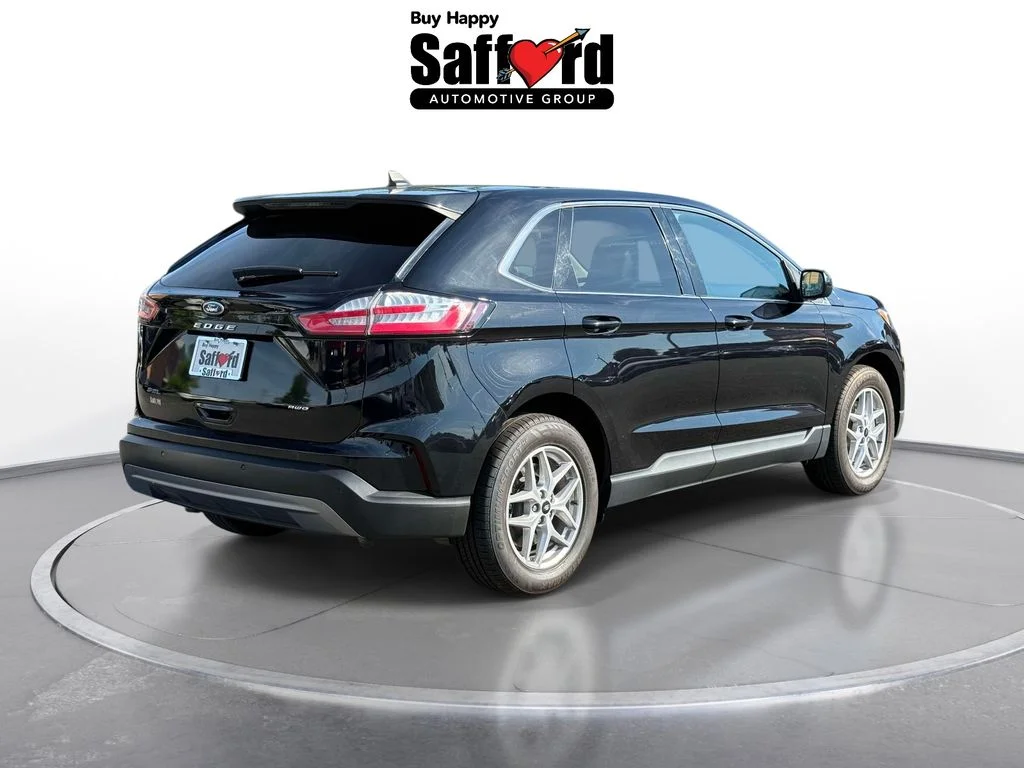 Used 2023 Black Ford SEL image 8