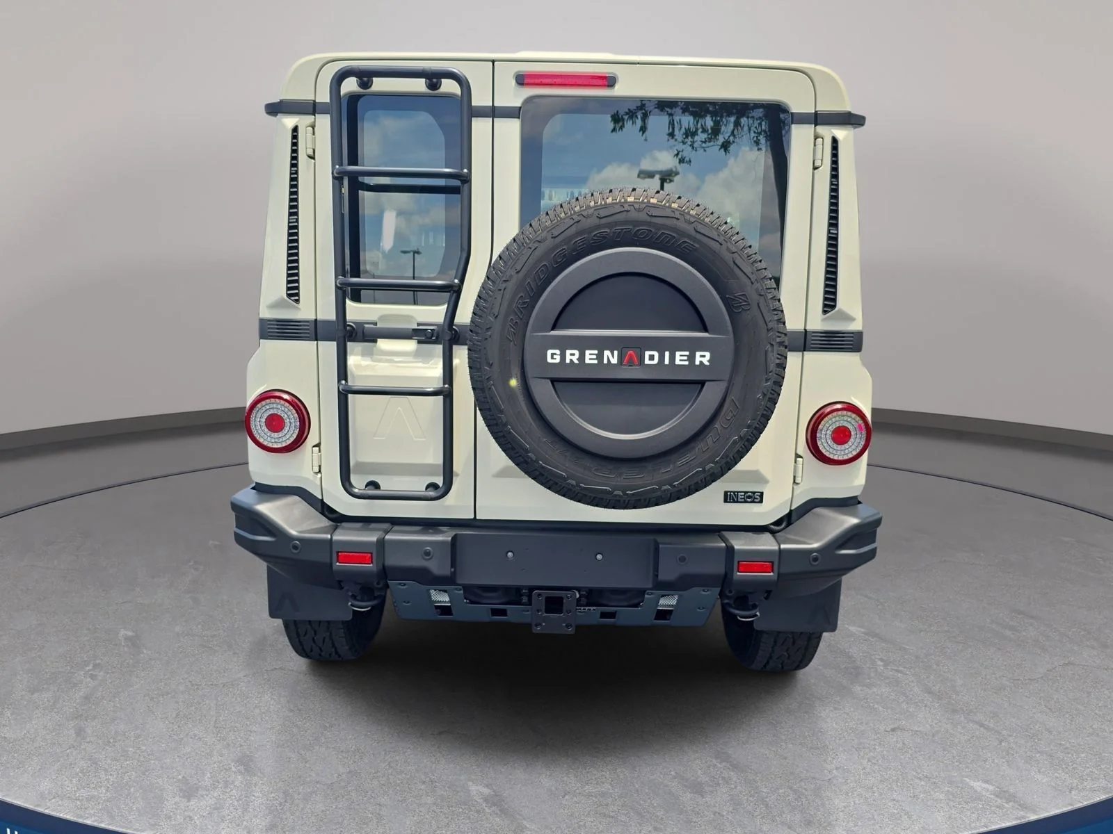 New 2026 White INEOS Base image 6
