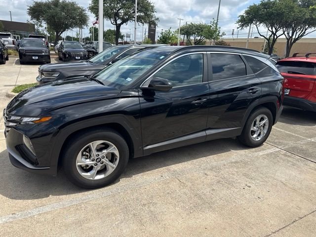 Used 2023 Black Hyundai SEL image 1