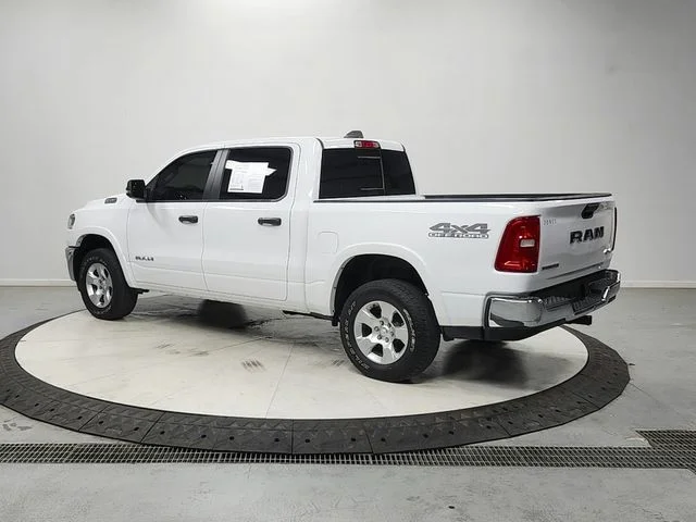 Used 2025 White Ram Big Horn/Lone Star image 5