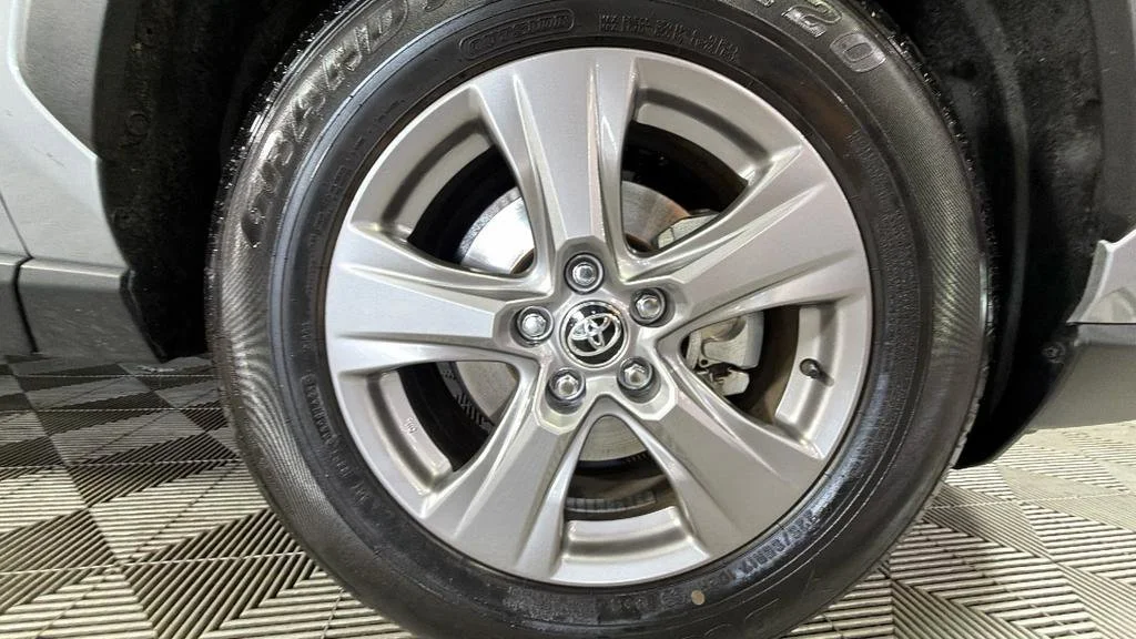 Used 2025 Silver Toyota LE image 34