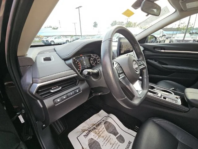 Used 2024 Black Nissan 2.5 SL image 12