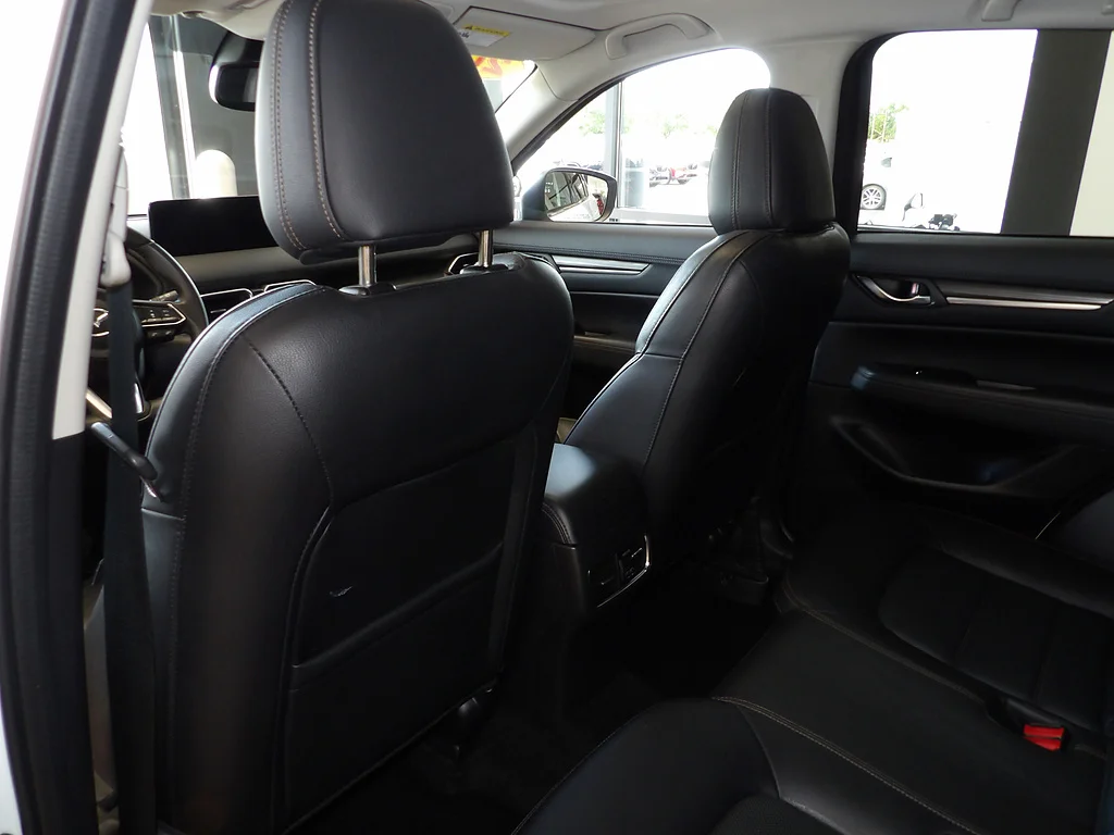 Certified Used 2023 Rhodium White Metallic Mazda 2.5 S Premium Plus image 22