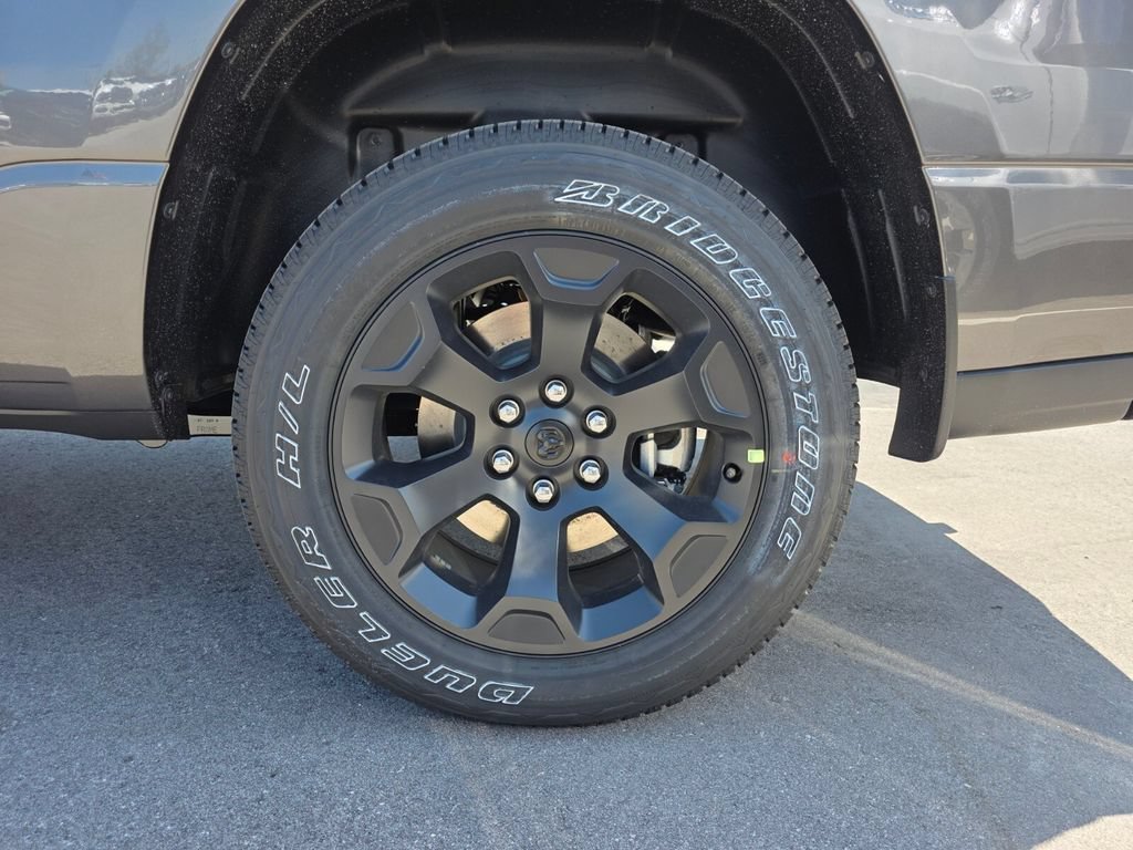 New 2026 Granite Crystal Metallic Clearcoat RAM Big Horn image 7