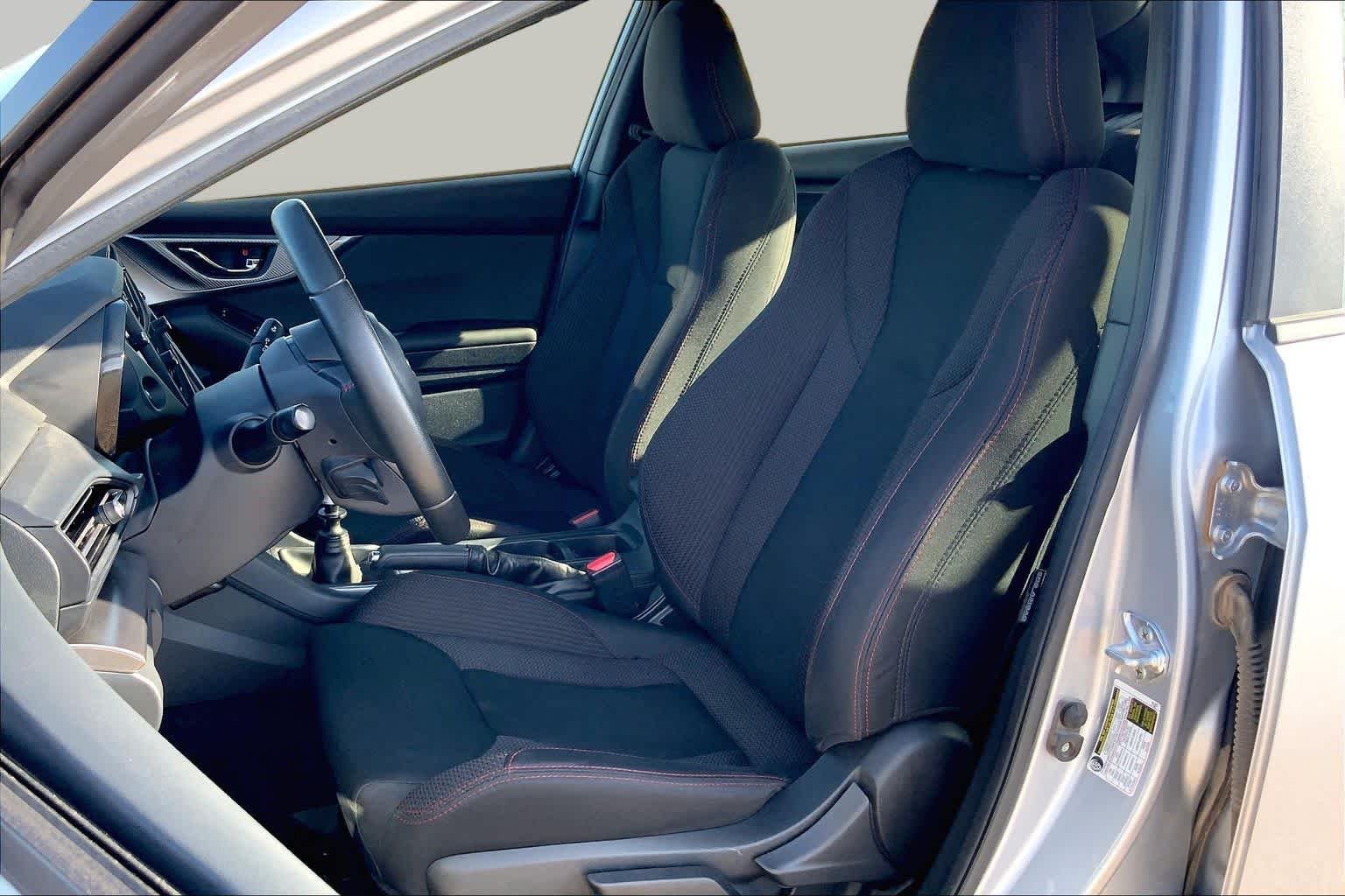 Used 2023 Ice Silver Metallic Subaru Premium image 8