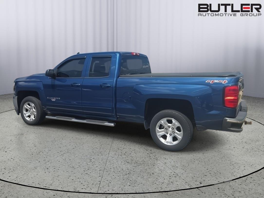 Used 2016 Deep Ocean Blue Metallic Chevrolet LT image 2