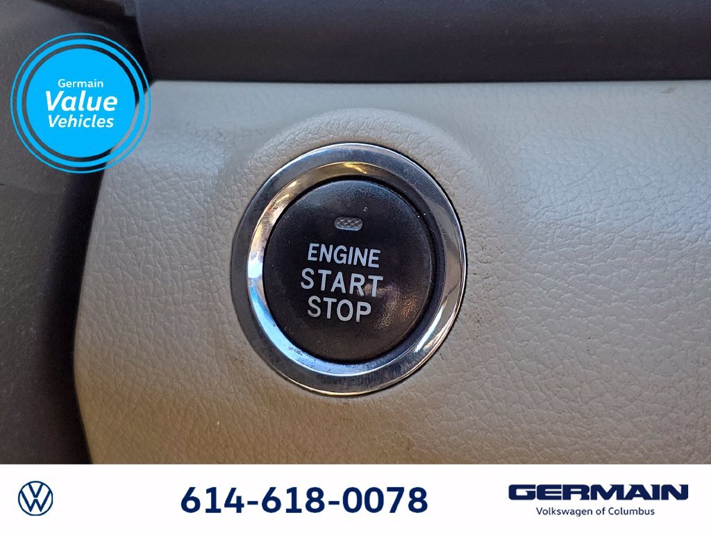 Used 2010 Red Toyota SE image 28