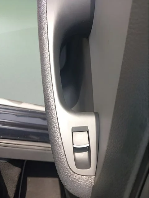 Used 2014 Black Volkswagen SEL image 27