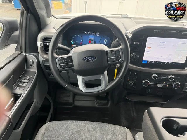 Used 2024 White Ford XLT image 13