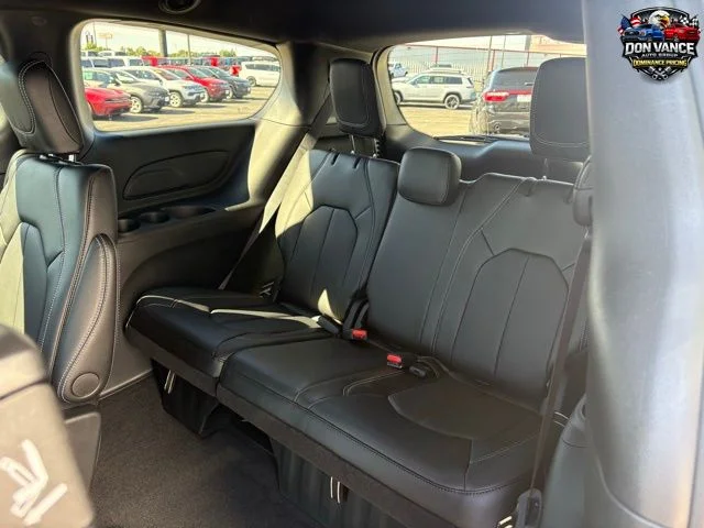2026 Chrysler Pacifica Select - Photo 22