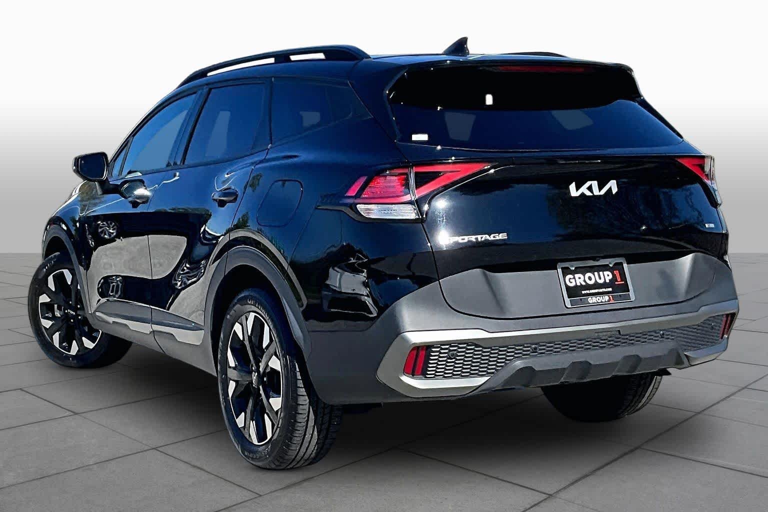 Used 2023 Ebony Black Kia X-Line image 12